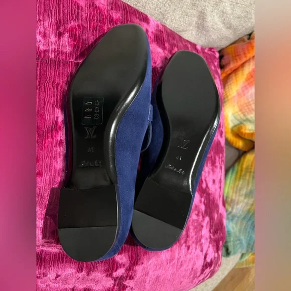LOUIS VUITTON Authentic Ladies Blue Suede Logo Loafers Brass LV new not worn 41 - Picture 3 of 8